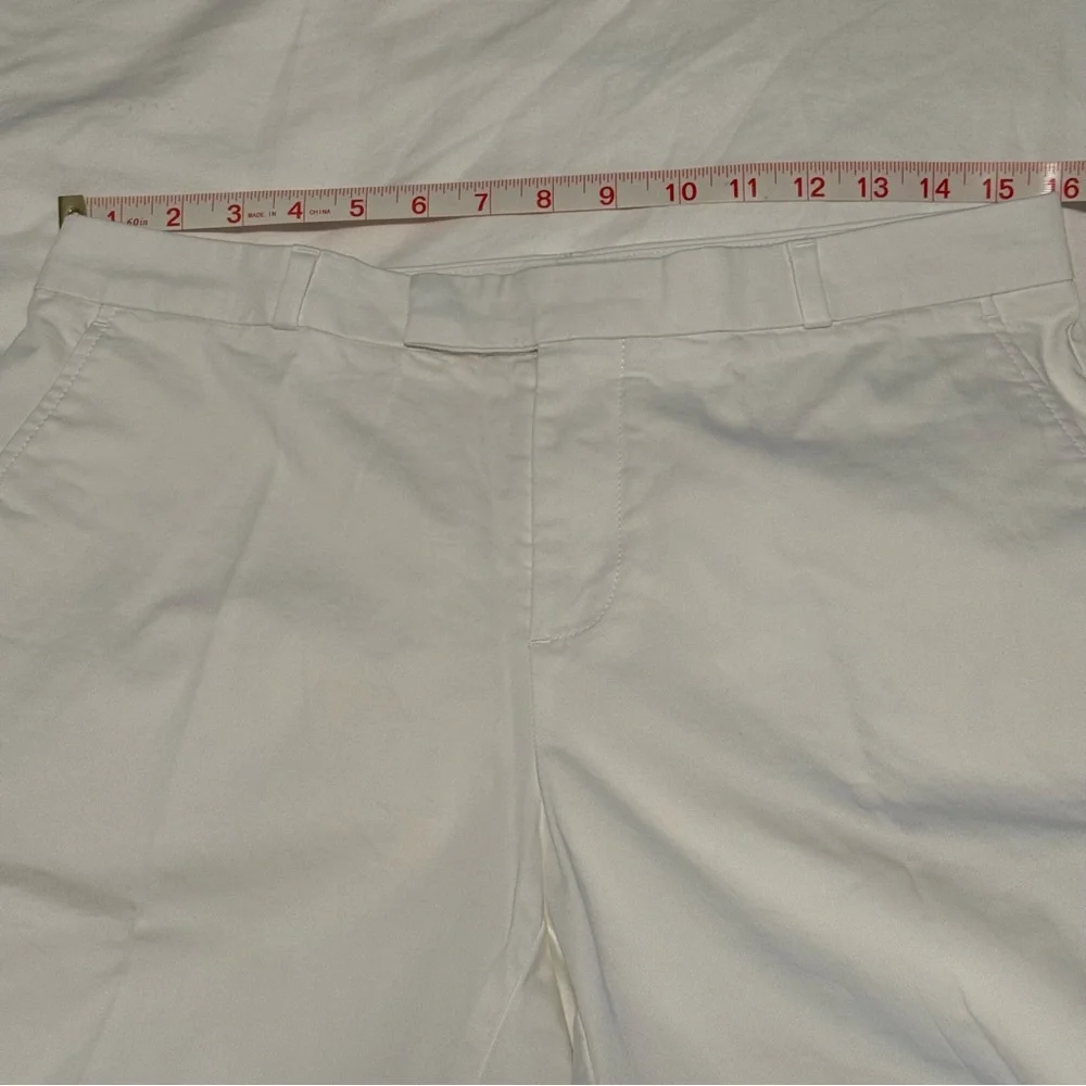 New! Banana Republic White Bermuda Shorts 🩳 Size: 6 - Picture 4 of 7